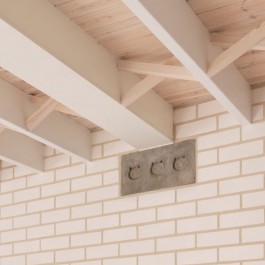 개념 있네! 동네 고양이들 기리며, 집에 얼굴 27,620개 새긴 디자이너